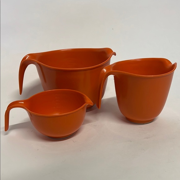 Rubbermaid Other - Vintage Orange Mixing Bowls Set Rubbermaid nesting batter